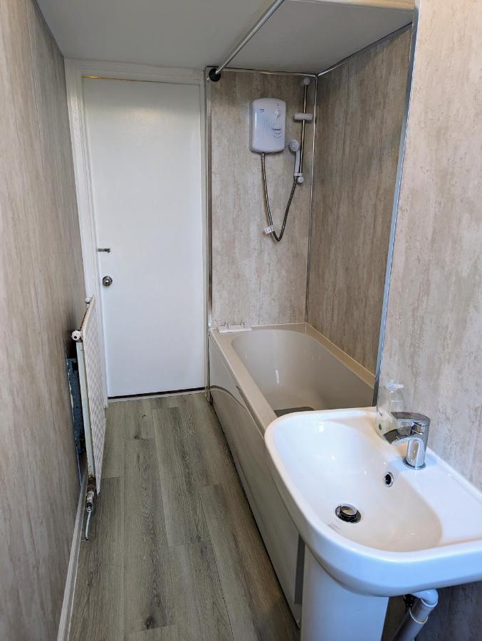 Cozy Room Close To The City Edinburgh Exterior photo